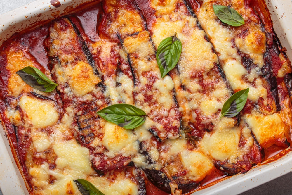 Berinjela no forno com mussarela
