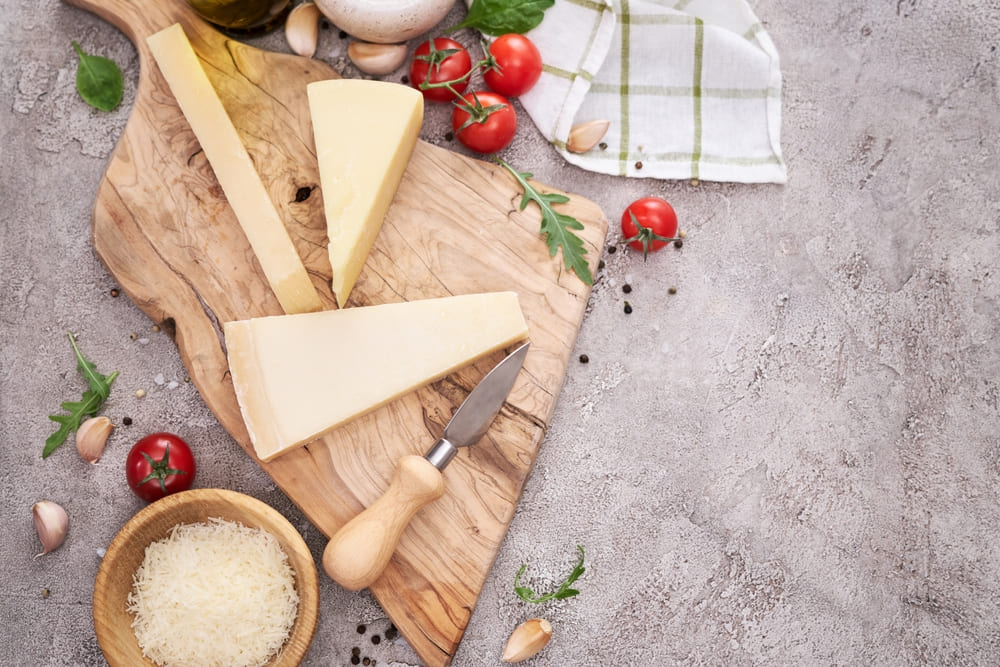 Como cortar queijo Grana Padano: dicas para aproveitar sabor e textura