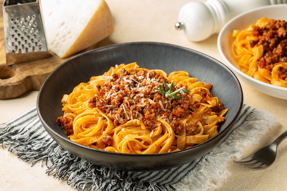 Qual a diferença entre macarrão talharim e espaguete?